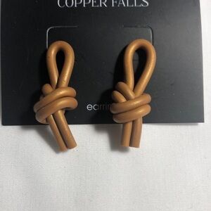 🐈‍ 3/$15 -  Polymer Clay Knot earrings new